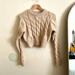 Gorgeous, Soft Creme Crop Scoop Neck Sweater